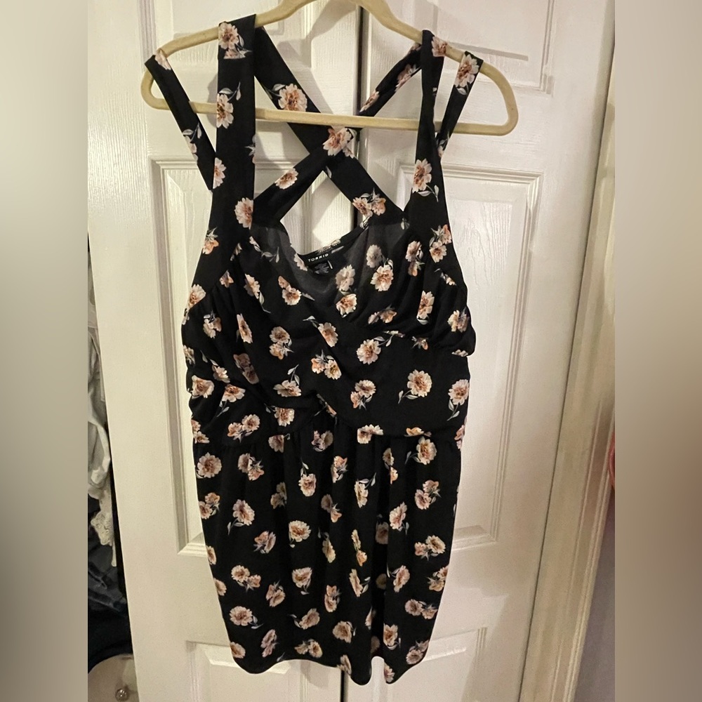 Torrid 4 Black Floral Top Blouse